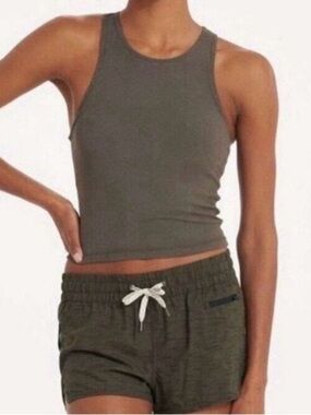 Vuori Olive pose plyo Ribbed Racerback Crop Tank